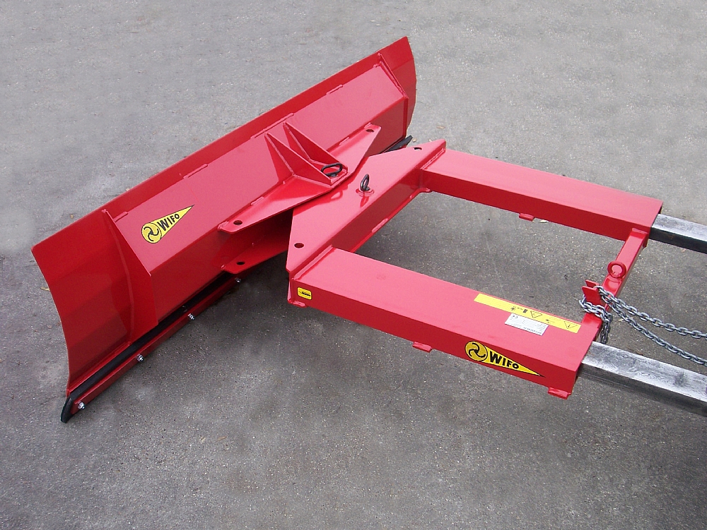 Schneeschieber (auf Gabeln)