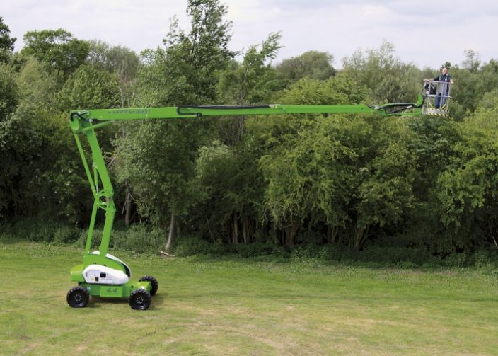 Arbeitsbühnen mit Eigenantrieb Albers Fördertechnik