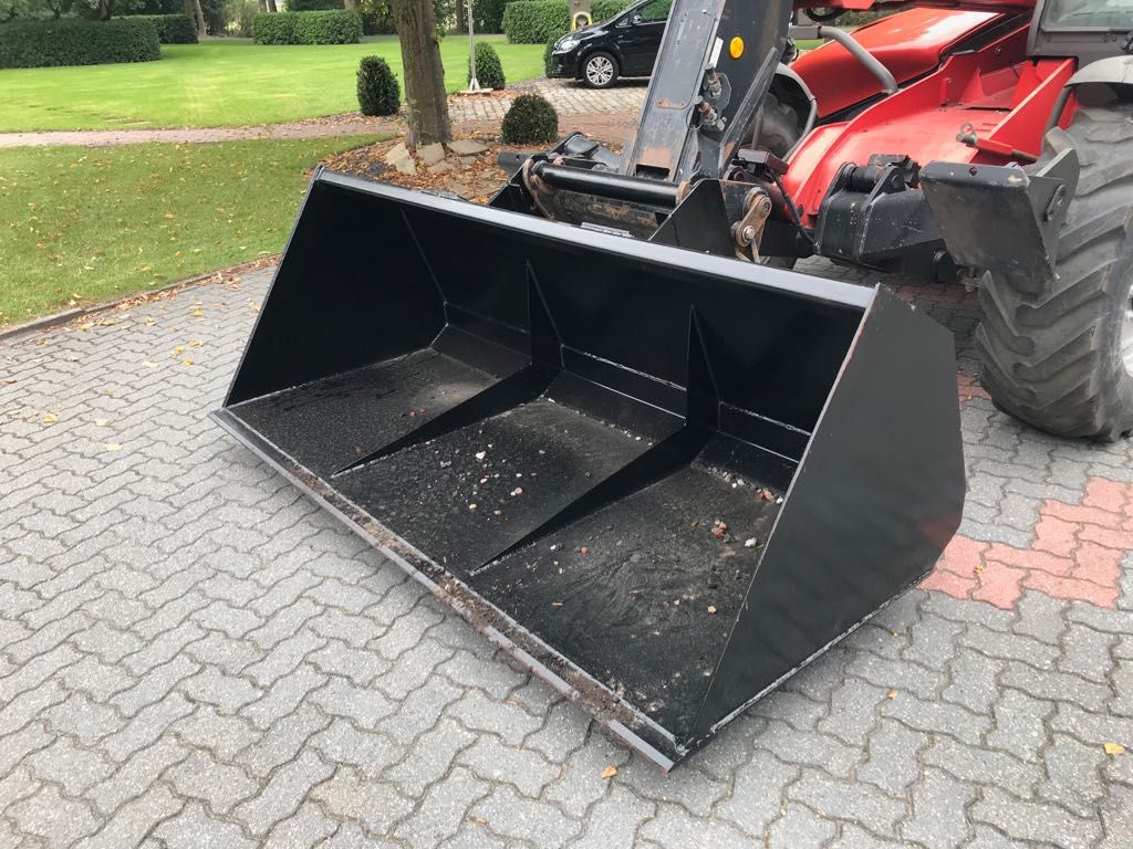 *Sonstige Schüttgutschaufel Bobcat / Manitou