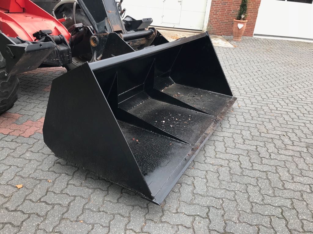 *Sonstige Schüttgutschaufel Bobcat / Manitou