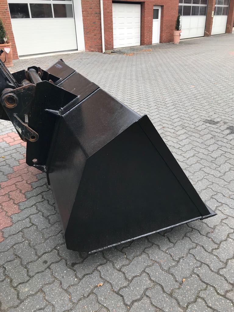*Sonstige Schüttgutschaufel Bobcat / Manitou
