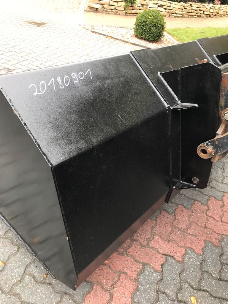 *Sonstige Schüttgutschaufel Bobcat / Manitou