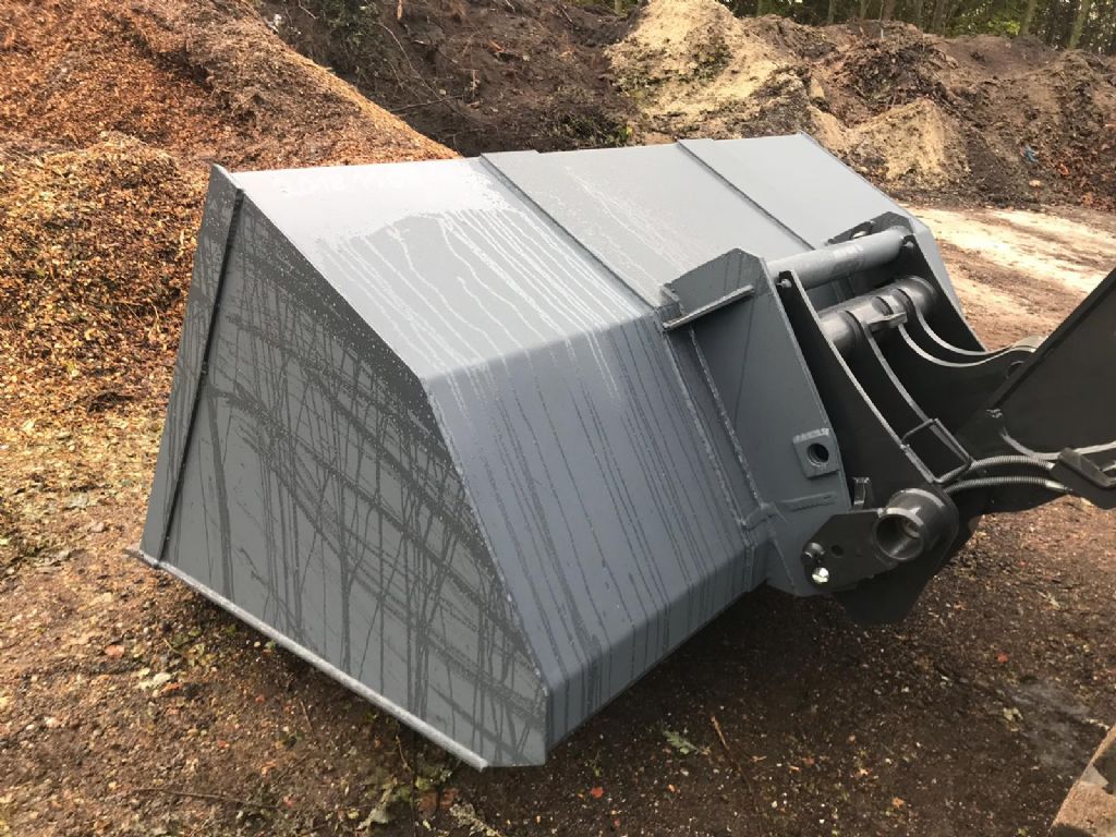 *Sonstige Universalschaufel Bobcat & Manitou