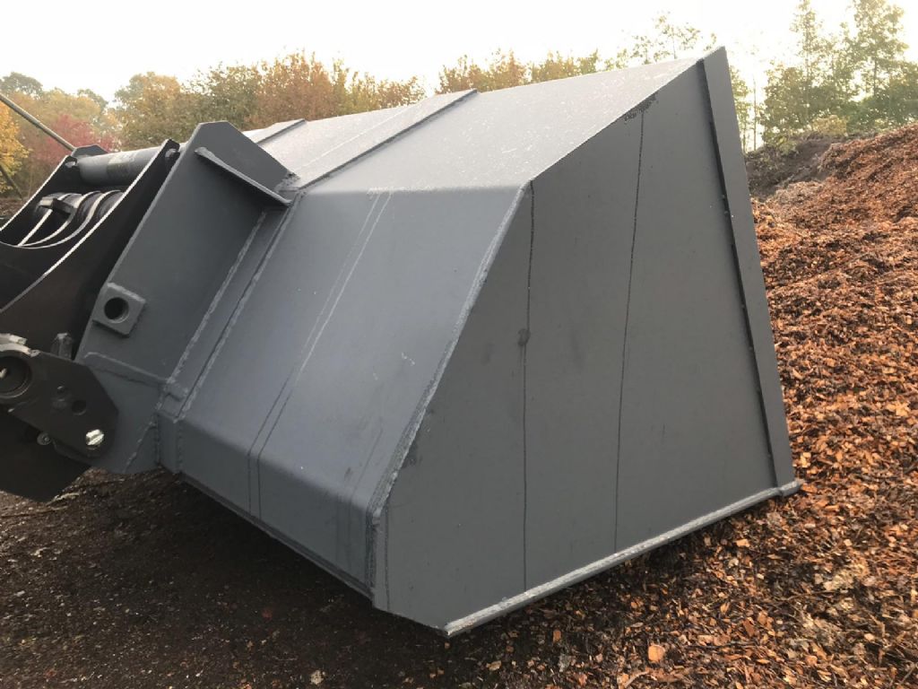 *Sonstige Universalschaufel Bobcat & Manitou