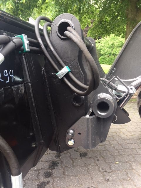 *Sonstige Greifschaufel / Krokodilgebiss  / Manitou / Bobcat