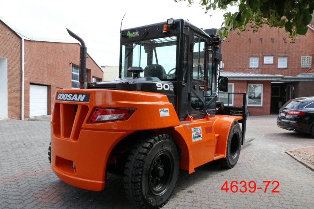 Doosan D 90 S 7