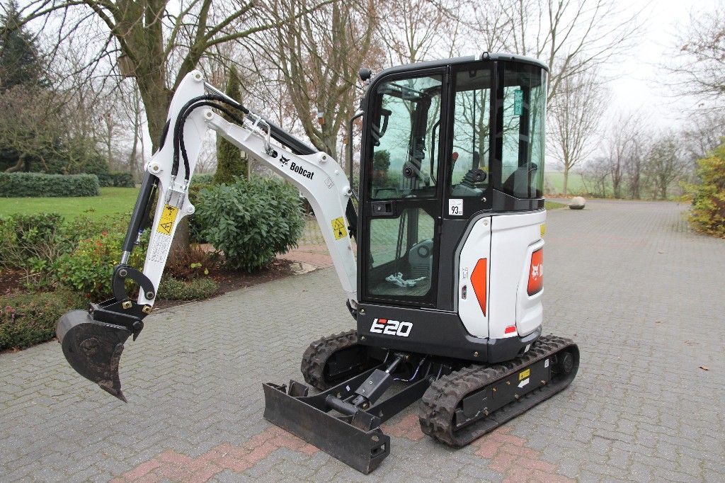 Bobcat E20